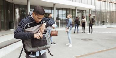 Shopping CH Apple AirTag Aufmacher