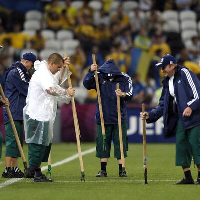 Unwetter-Chaos bei Ukraine - Frankreich