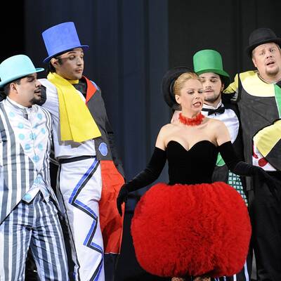 Rihanna - Queen of Downloads