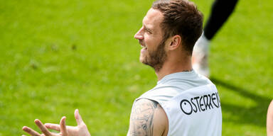 Arnie startet beim Ukraine-Showdown