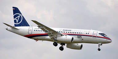 Suchoi Sukhoi Superjet 100