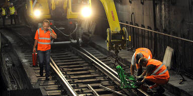 U1 Baustelle Arbeiter U-Bahn