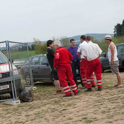 Gasgriller explodiert: 4 Verletzte