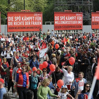 Zehntausende feiern SPÖ-Maiaufmarsch