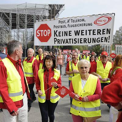 Zehntausende feiern SPÖ-Maiaufmarsch