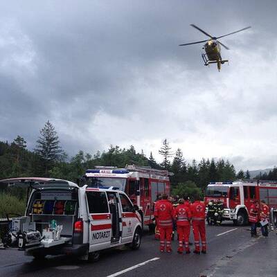 3 Tote nach schwerem Crash 