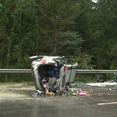 3 Tote nach schwerem Crash 