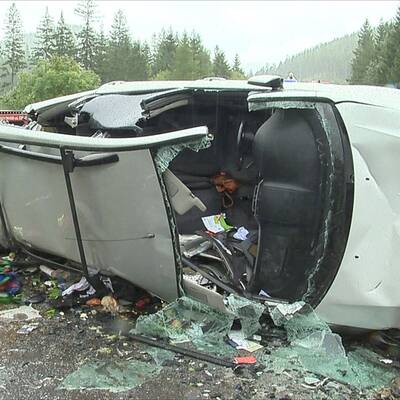 3 Tote nach schwerem Crash 