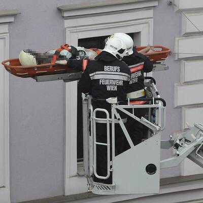 Wohnhaus in Wien nach Explosion eingestürzt