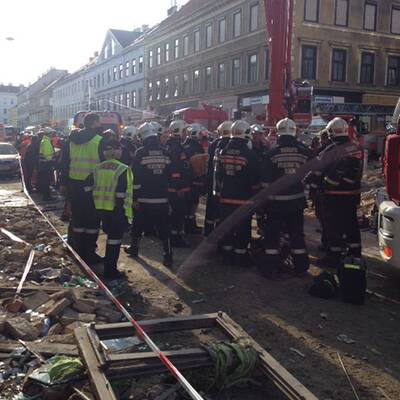 Wohnhaus in Wien nach Explosion eingestürzt