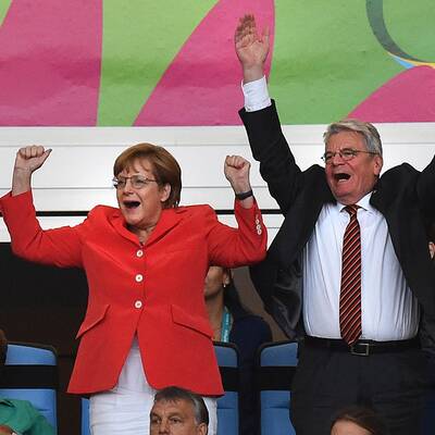 So jubeln Merkel & Gauck