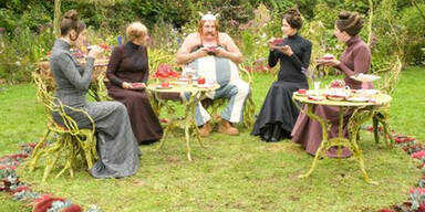 Asterix & Obelix prügeln im Auftrag der Majestät