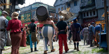 Asterix & Obelix prügeln im Auftrag der Majestät