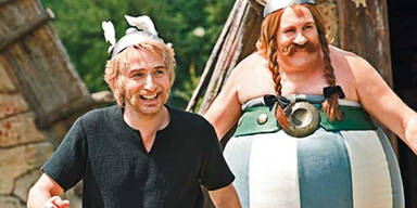 Asterix & Obelix prügeln im Auftrag der Majestät