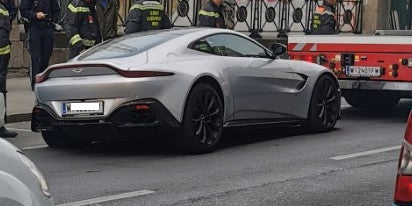 Crash mit Aston Martin sorgte für Stau in Wien
