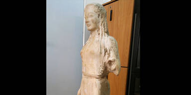 Athen: Antike Statue in Schafstall entdeckt