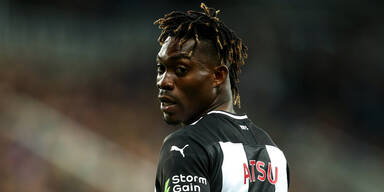 Fu&szlig;ball-Star Atsu lebend gefunden