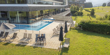 Fr&uuml;hling in &Ouml;sterreichs Top-Thermen: 5 luxuri&ouml;se Spa-Refugien f&uuml;r Detox, Panorama und Entspannung