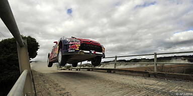 Auch ein Unfall h&auml;lt Loeb nicht auf