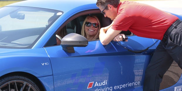 Ski-Asse gaben in schnellsten Audis Gas