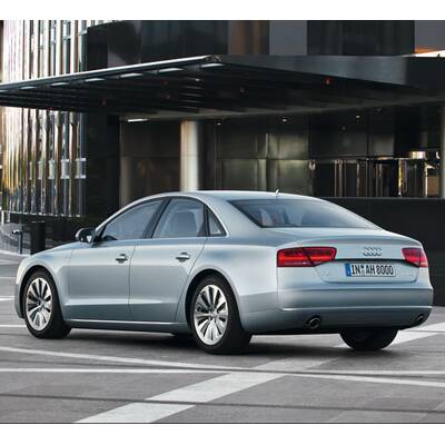 Hybrid-Version des Audi A8