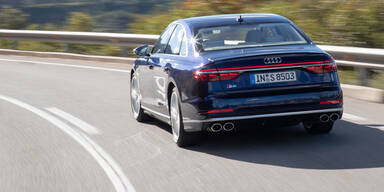 Audi greift mit dem neuen S8 an