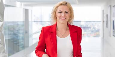 Auer-Germann  Sabine, Gesch&auml;ftsf&uuml;hrerin adverserve Holding