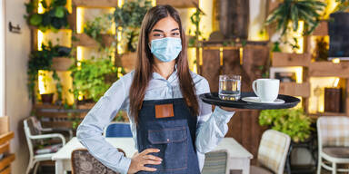 Schrittweise &Ouml;ffnung: Der Aufsperrplan f&uuml;r &Ouml;sterreich | Friseure & Lokale bleiben weiter geschlossen