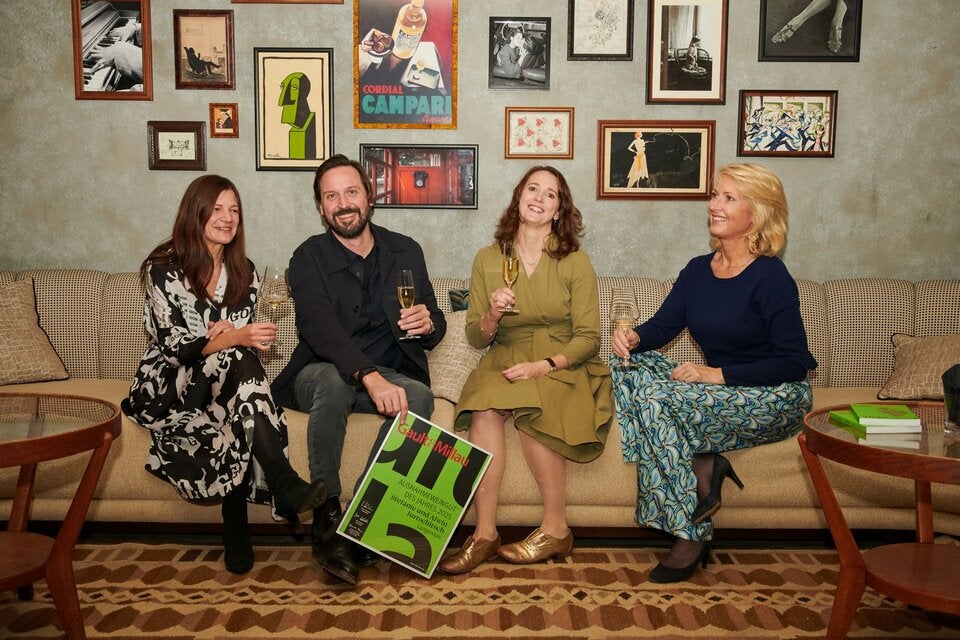 Daniele Dejnega (Jury) und Martina Hohenlohe (Gault&Millau) mit Stefanie und Alwin Jurtschitsch