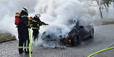 Auto Vollbrand M&ouml;dling