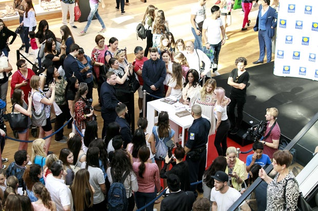 Motsi Mabuse und GNTM-Stars shoppten in Wien