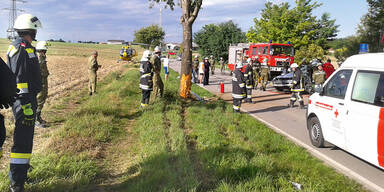 46-Jähriger krachte in einen Baum