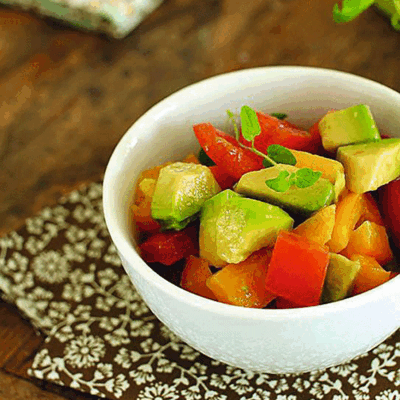 Avocado-Paprika-Tomaten-Salat