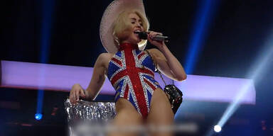 Miley Cyrus - Party in the USA