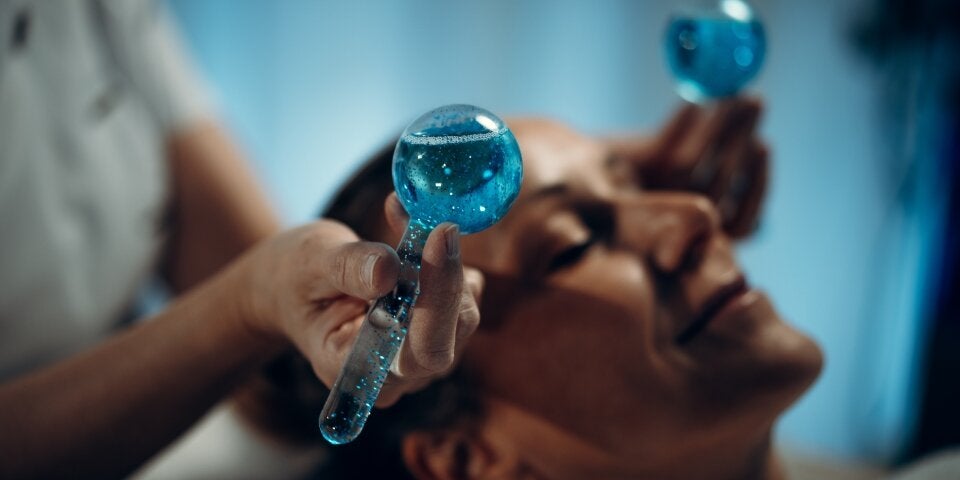 Im Bikini bei minus 110 Grad