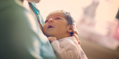 Oma-Mutter (62) bringt gesundes Baby zur Welt