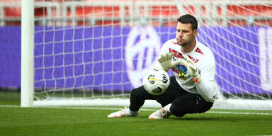 ÖFB-Torwart Daniel Bachmann bei einer Parade im Training