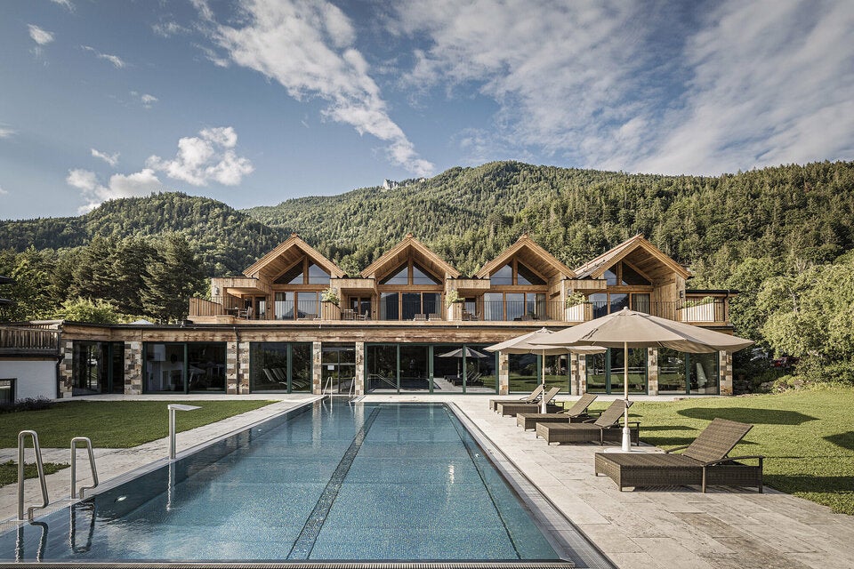 Sport trifft Erholung. Das Bachmanngut Wolfgangsee bietet alles für einen perfekten Tennisurlaub für alle Könnerstufen.