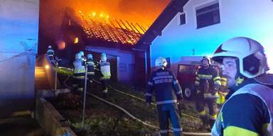 Silvester: Haus und Wirtschaftsgebäude abgefackelt