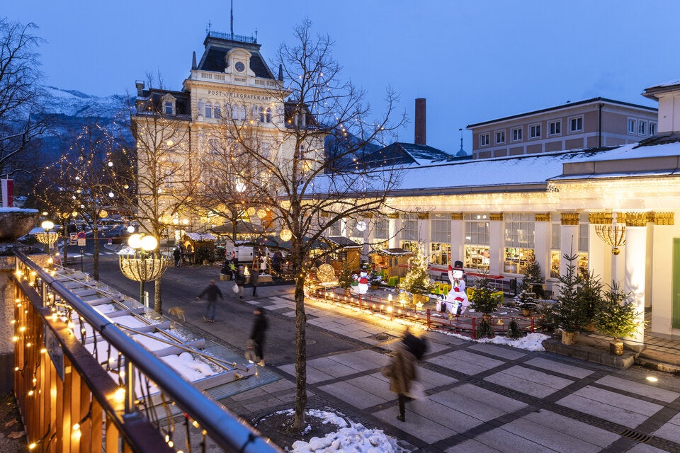 BAD Ischl. Kaiserliche Weihnachtsbeleuchtung läutet die Adventzeit ein. 