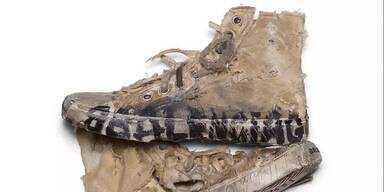 Balenciaga verkauft kaputte Sneaker um 1.450 &euro;
