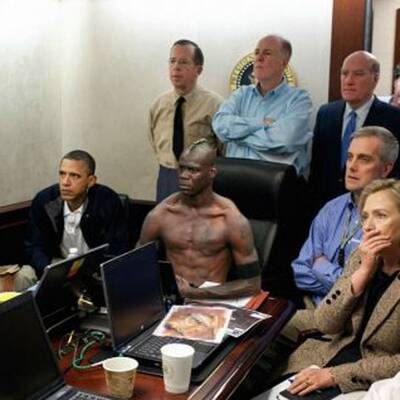 Balotelli-Posen sind der Renner im Internet