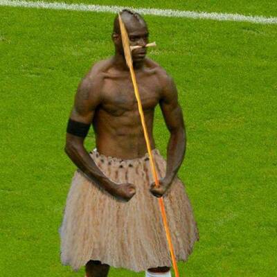 Balotelli-Posen sind der Renner im Internet