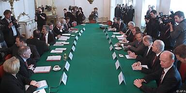 Regierung will Bankensteuer ab 2011 einführen