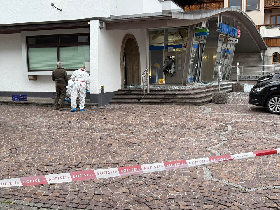 Bnkomat tirol gesprengt reith im alpbachtal