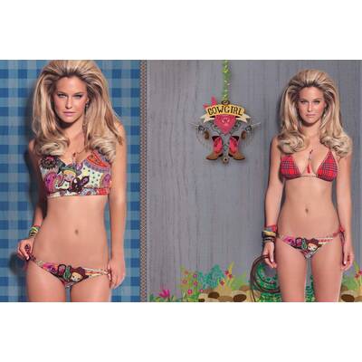 Bar Refaeli präsentiert Beachwear für 2012