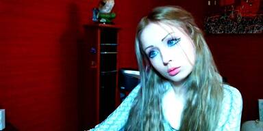 Es gibt sie: die lebende Barbie-Puppe