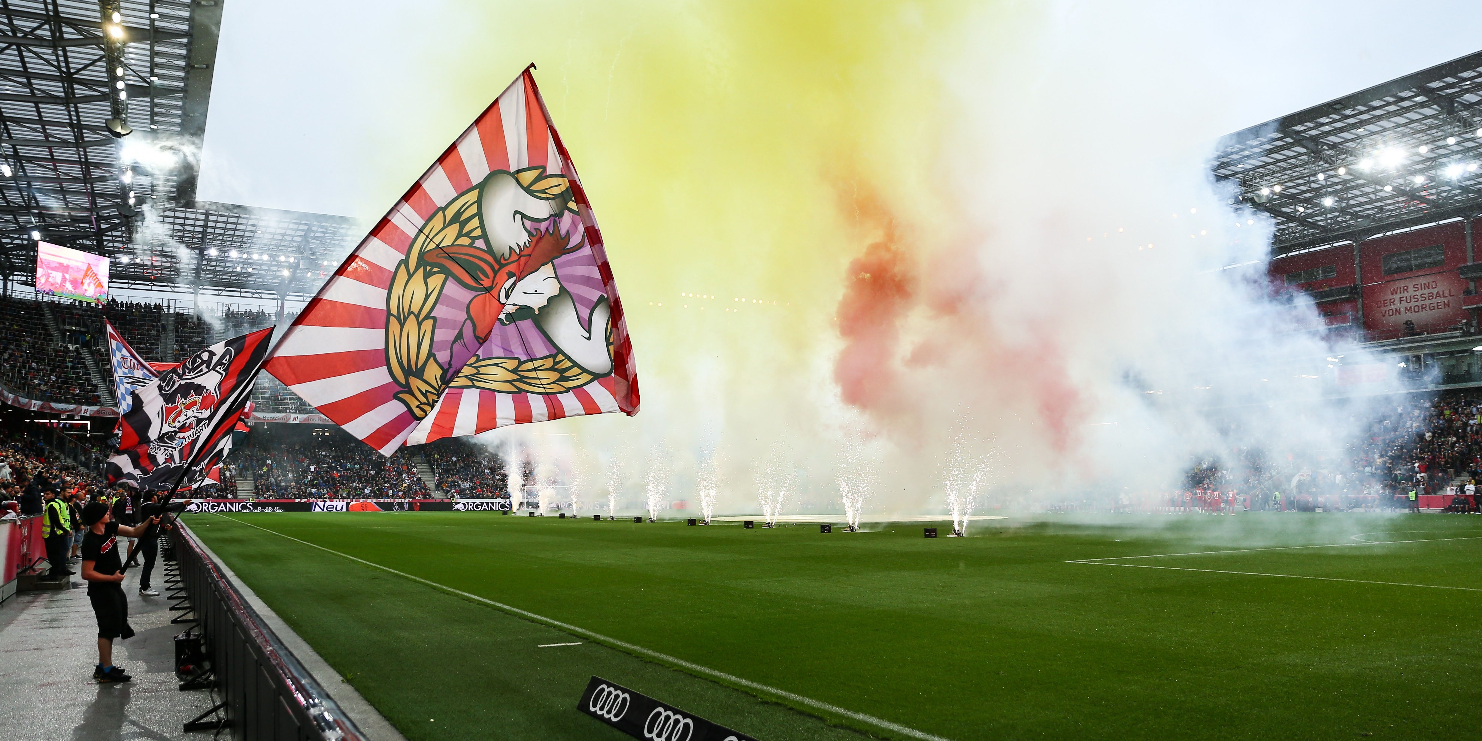 Salzburg Fans gegen Barcelona