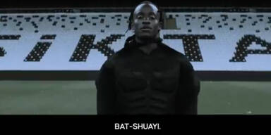 Die wohl irrste Transfer-Pr&auml;sentation des Jahres