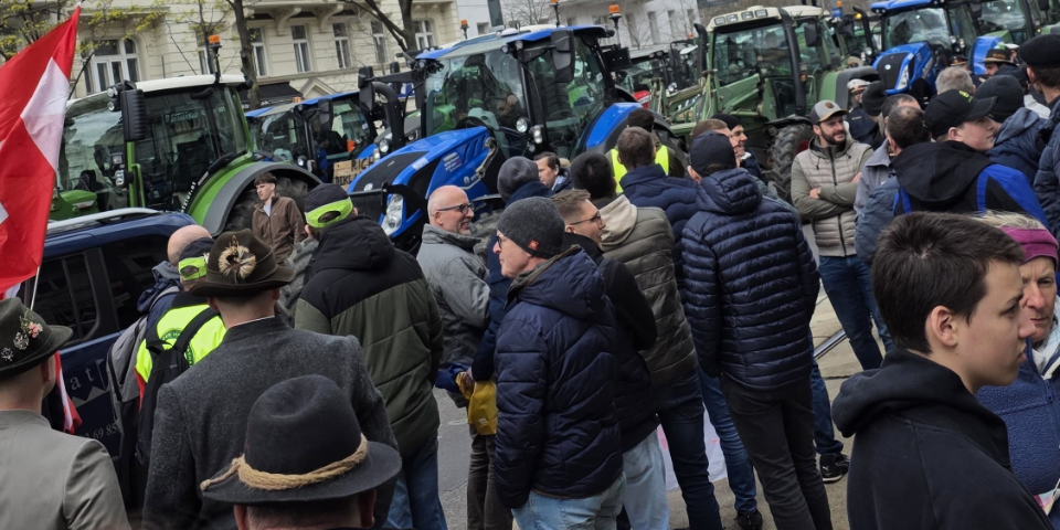 Bauern protestieren in Wien: „Wollen Landwirtschaftsminister den Rücken stärken“